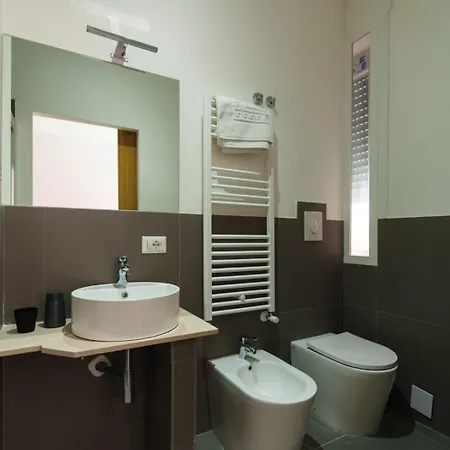 Cavour 3* Macerata