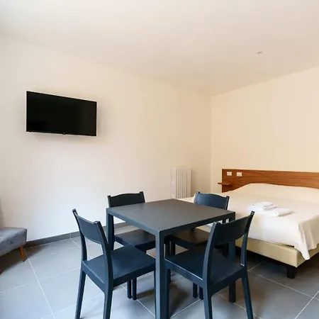 Cavour 3*