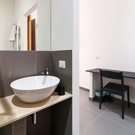 Cavour 3* Macerata